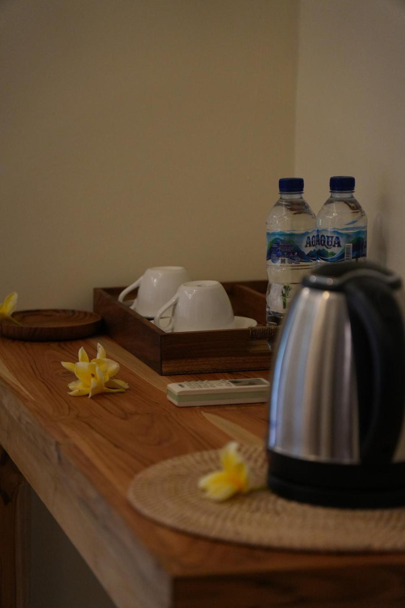 Alit Bungalow&Warung Ubud Exterior foto
