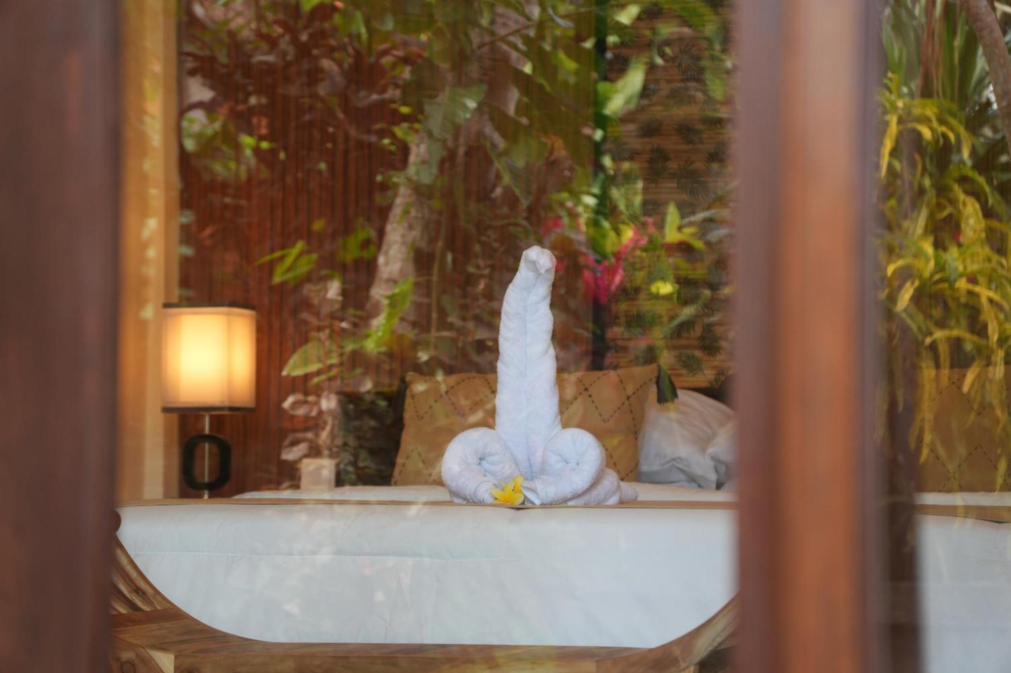 Alit Bungalow&Warung Ubud Exterior foto