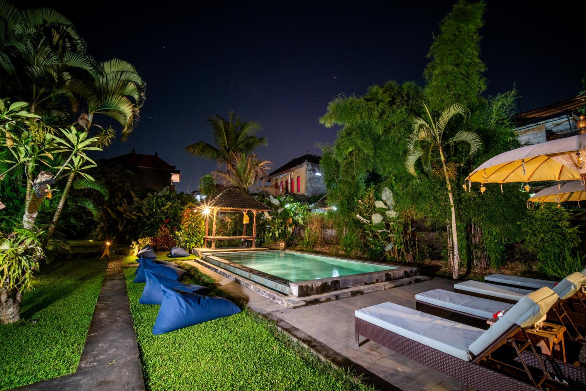 Alit Bungalow&Warung Ubud Exterior foto